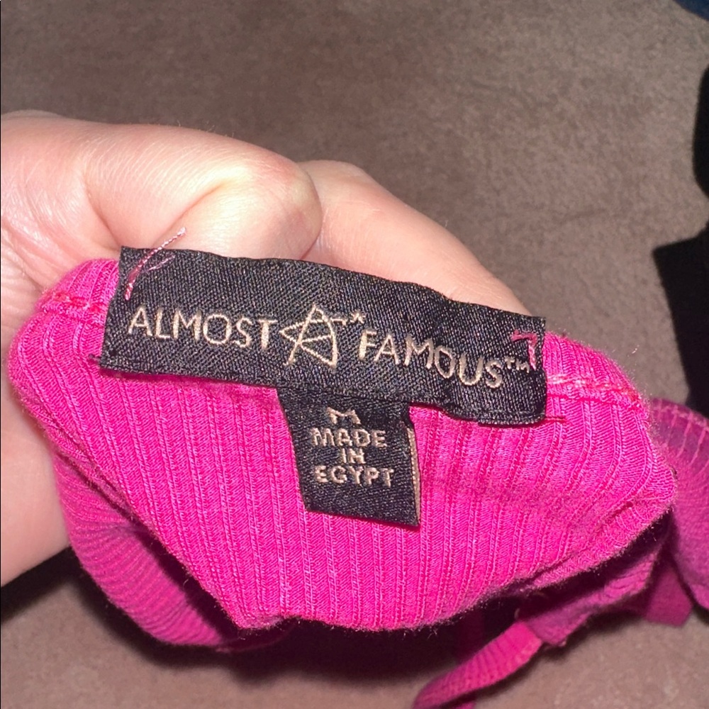 Almost Famous Pink Open Front Cropped Tanktop - Picture 3 of 4
